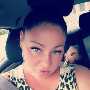 Meet your Posher, Valerie