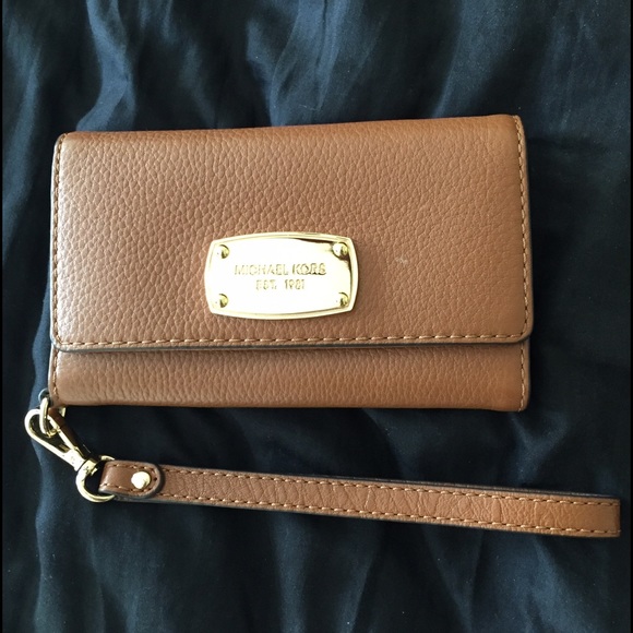 iPhone 6/6s Michael Kors Wristlet