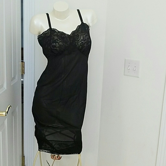 SALE Vtg Caresse Black full slip 36 pinup