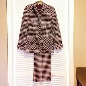 Fantastic two piecee 100 percent polyester suit