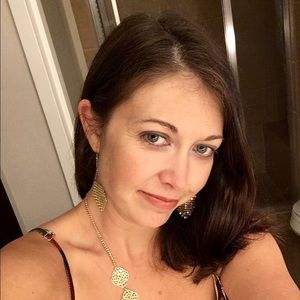 Meet your Posher, Alisha