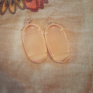 Rose gold and peach Kendra Scott