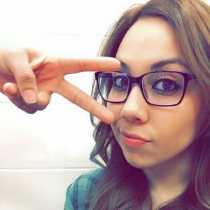 Meet your Posher, Alex