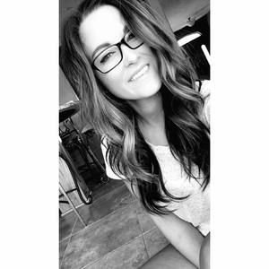 Meet your Posher, Kendra