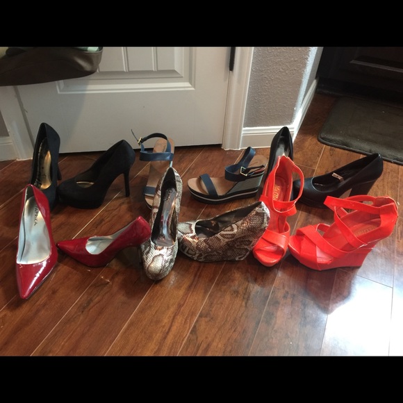 6 pair of shoes