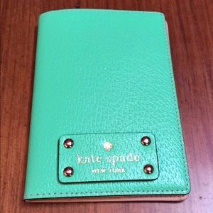 Kate Spade Wellesley Passport Cover