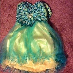 Blue and yellow prom/homecoming dress