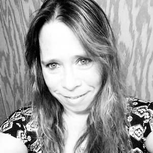 Meet your Posher, Tonia