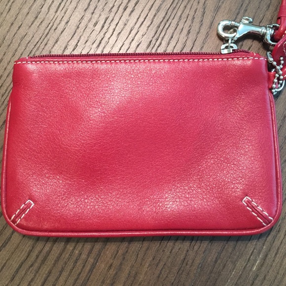 Red mini wristlet - Picture 2 of 4