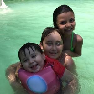 Meet your Posher, Twyla