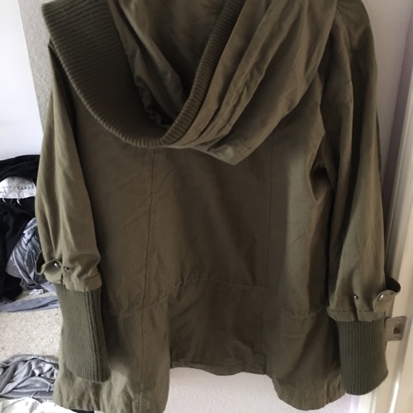 A green jacket very comfortable