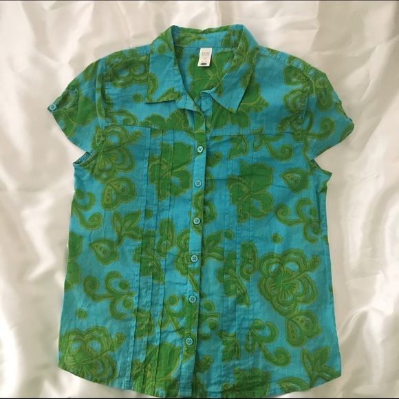 Girls Printed Button Down Shirt.