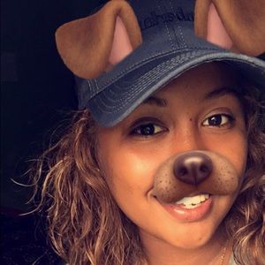 Meet your Posher, Yari