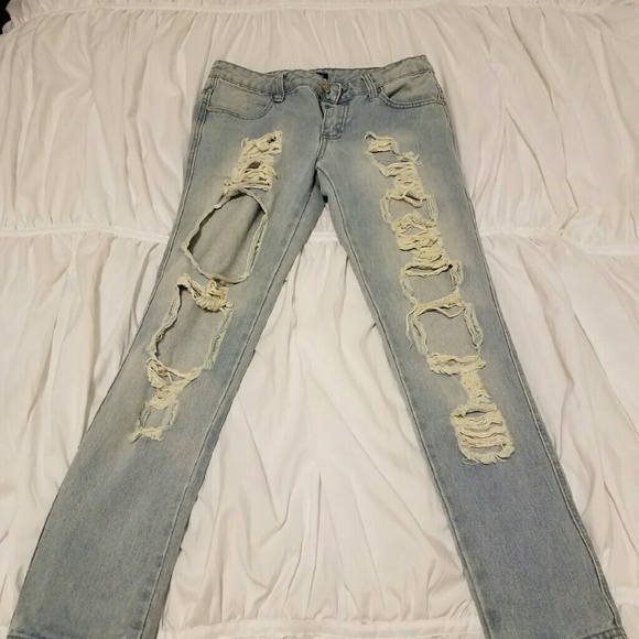 Denim - Ripped jeans Denim - Ripped jeans