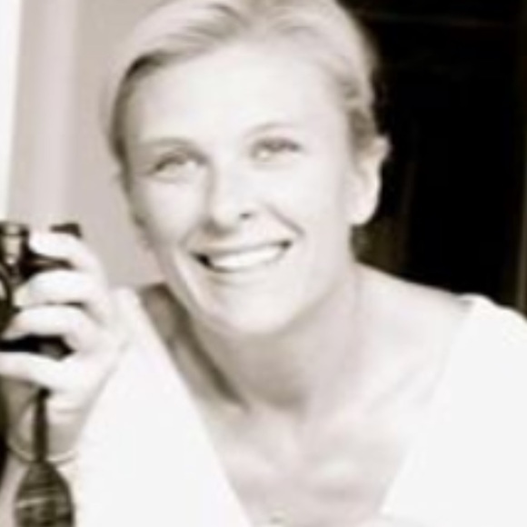 Meet your Posher, Dawn - Picture 1 of 1