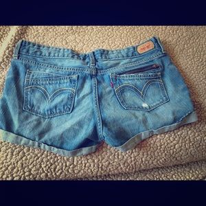 Levi shorts !