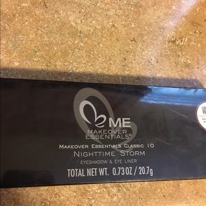 Brand new Eyeshadow/eyeliner palette!!