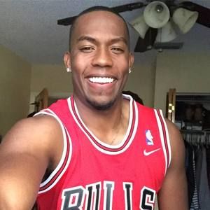 Meet your Posher, Nikolas