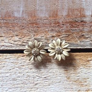 ANTHROPOLOGIE Flower Earrings