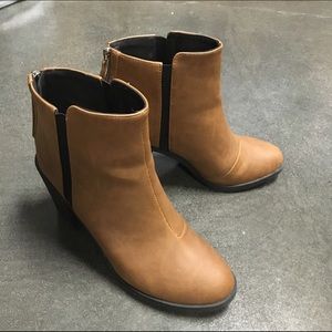 2 tone ankle booties
