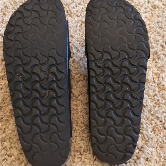Sandals_&_Flip_Flops