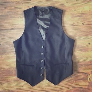 Men's black, adjustable-waist vest