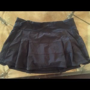 Lululemon Pace Rival II black skirt. Size 8