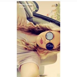 Meet your Posher, Bailey