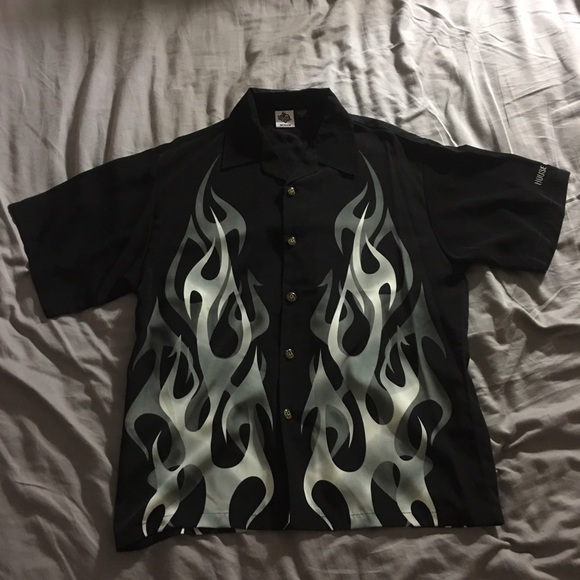 House of Blues Other - House of blues black tribal/flames button down