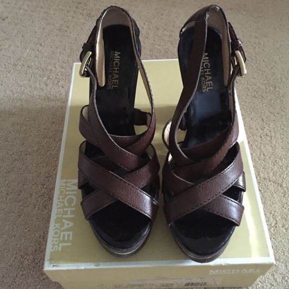 Michael Kors Channing Wedge - Picture 2 of 4