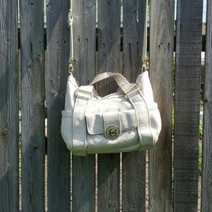 Ivory Micheal Kors Bag