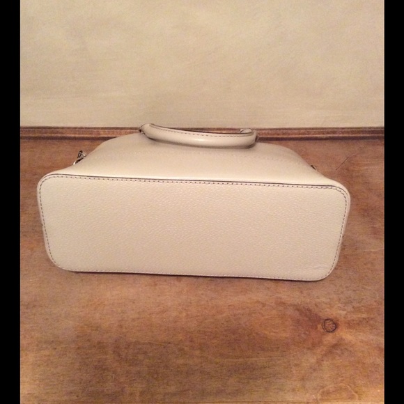 Kate Spade purse - Picture 2 of 4