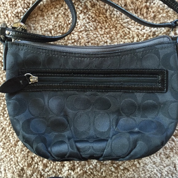 Crossbody | COACH - Picture 3 of 4