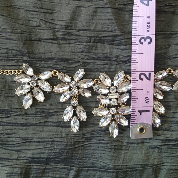 🚫SOLD🚫 NWT J. CREW | FLORAL STATEMENT NECKLACE - Picture 4 of 4