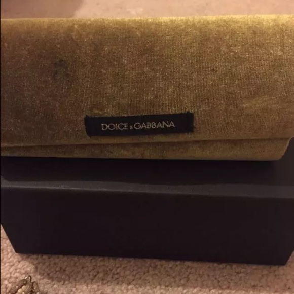 Dolce &Gabbana vintage looking sunglasses - Picture 7 of 7