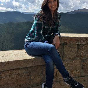 Meet your Posher, Alyssa