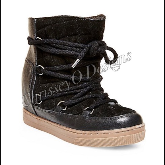 Hidden wedge, leather, suede booties