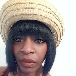 Meet your Posher, Essence