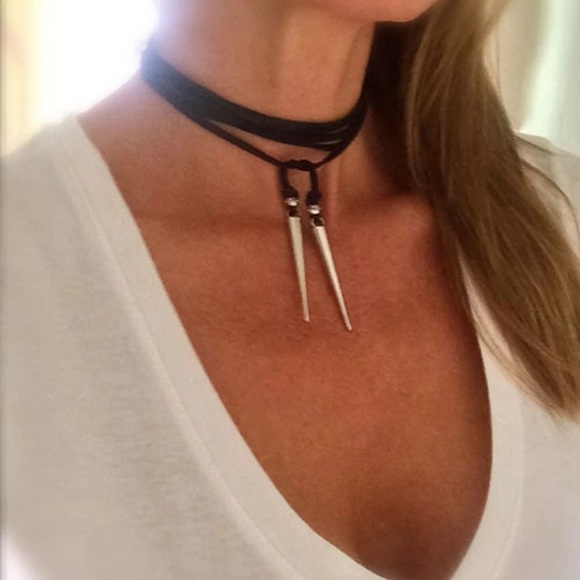 Choker Necklace - Picture 2 of 2