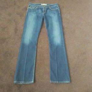 Long Buckle Madison Style Jeans