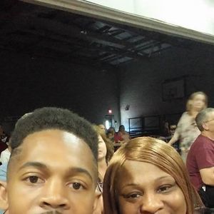 Meet your Posher, Angie