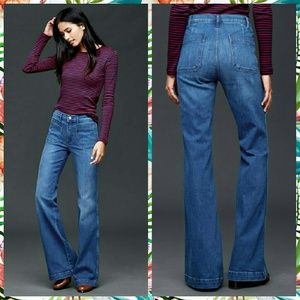 GAP high rise patch pocket flare jeans