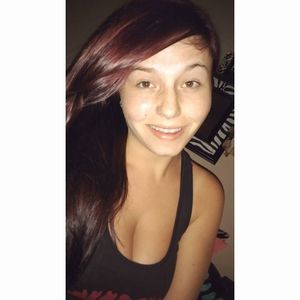 Meet your Posher, Alicia