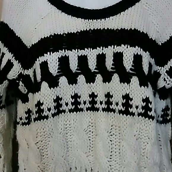 American Eagle - Picture 2 of 4