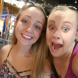 Meet your Posher, Melissa