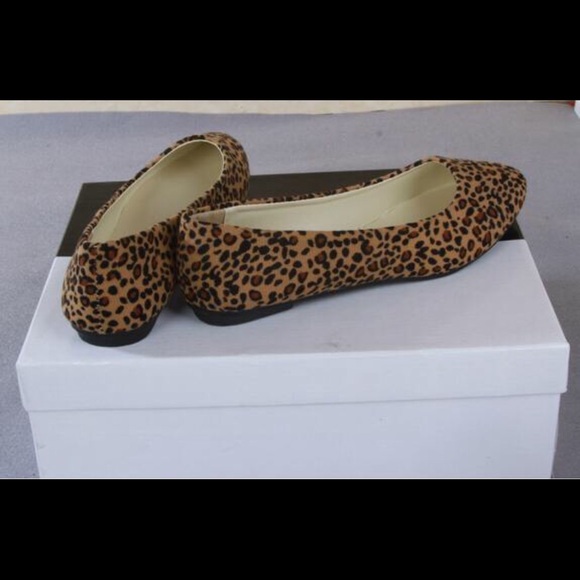 -Leopard Print- flats stylish and comfortable - Picture 1 of 3