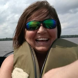 Meet your Posher, Vickie