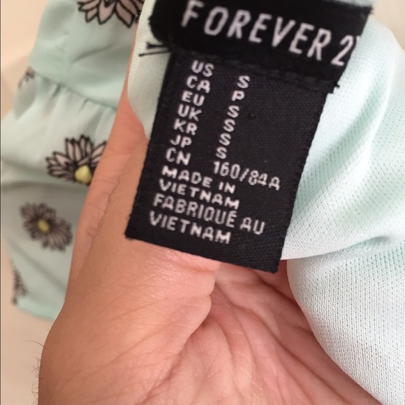 Forever 21 Daisy dress - Picture 4 of 4