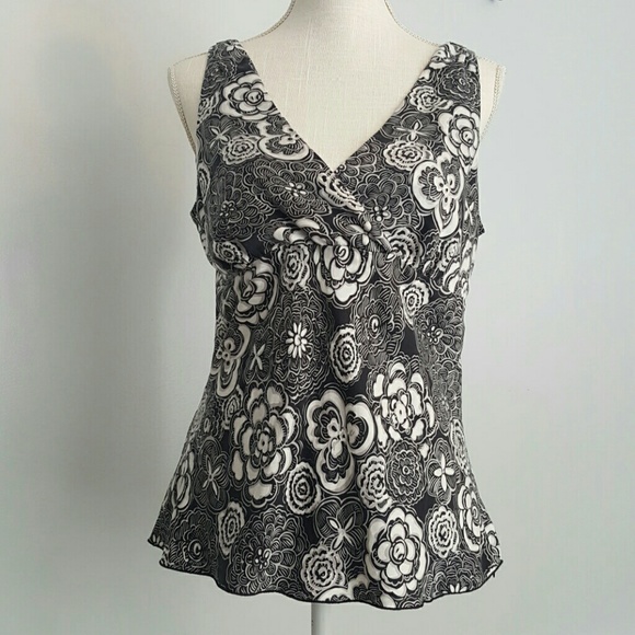 Old Navy Sleeveless Blouse