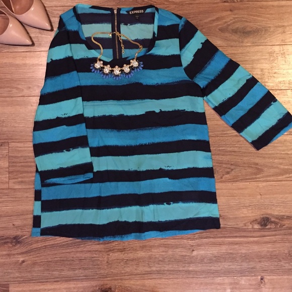 Gorgeous express blouse size small